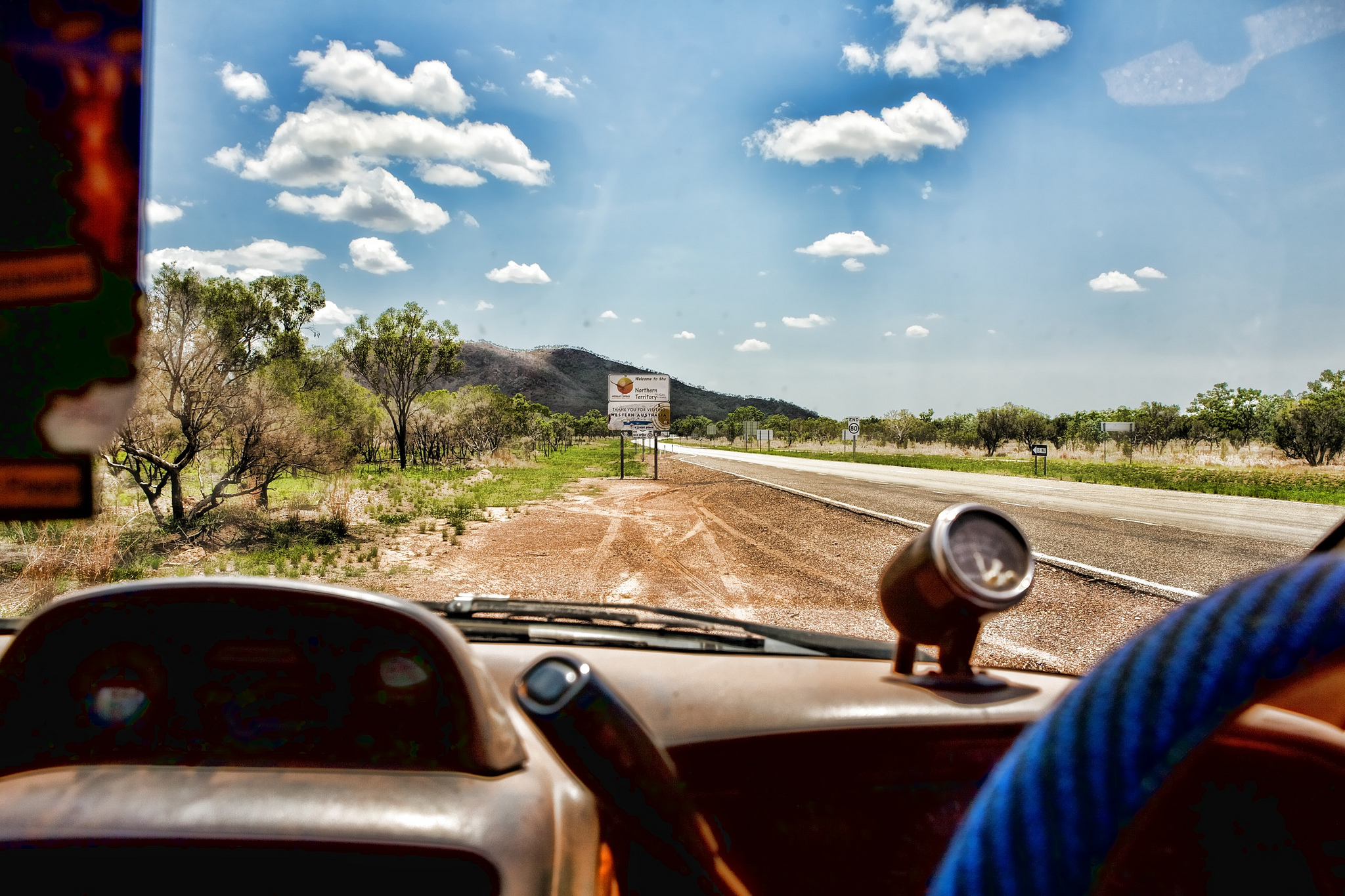 Road trip en Australie, paysage vu d'une voiture