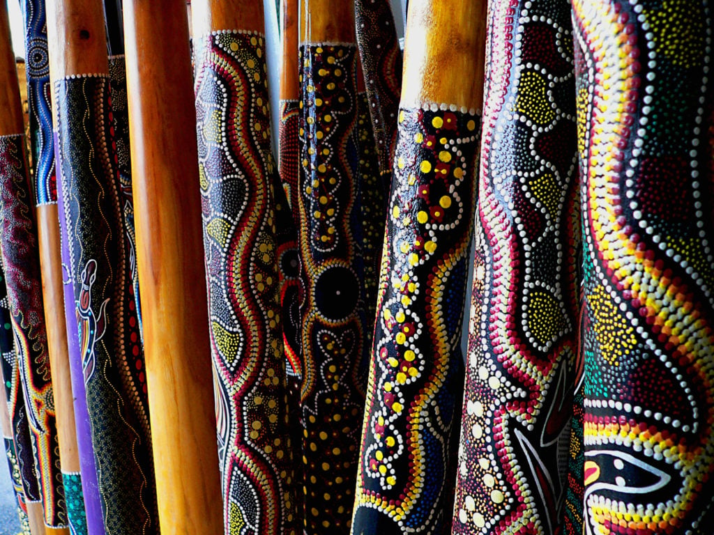 Des souvenirs de l'art comme le didgeridoo